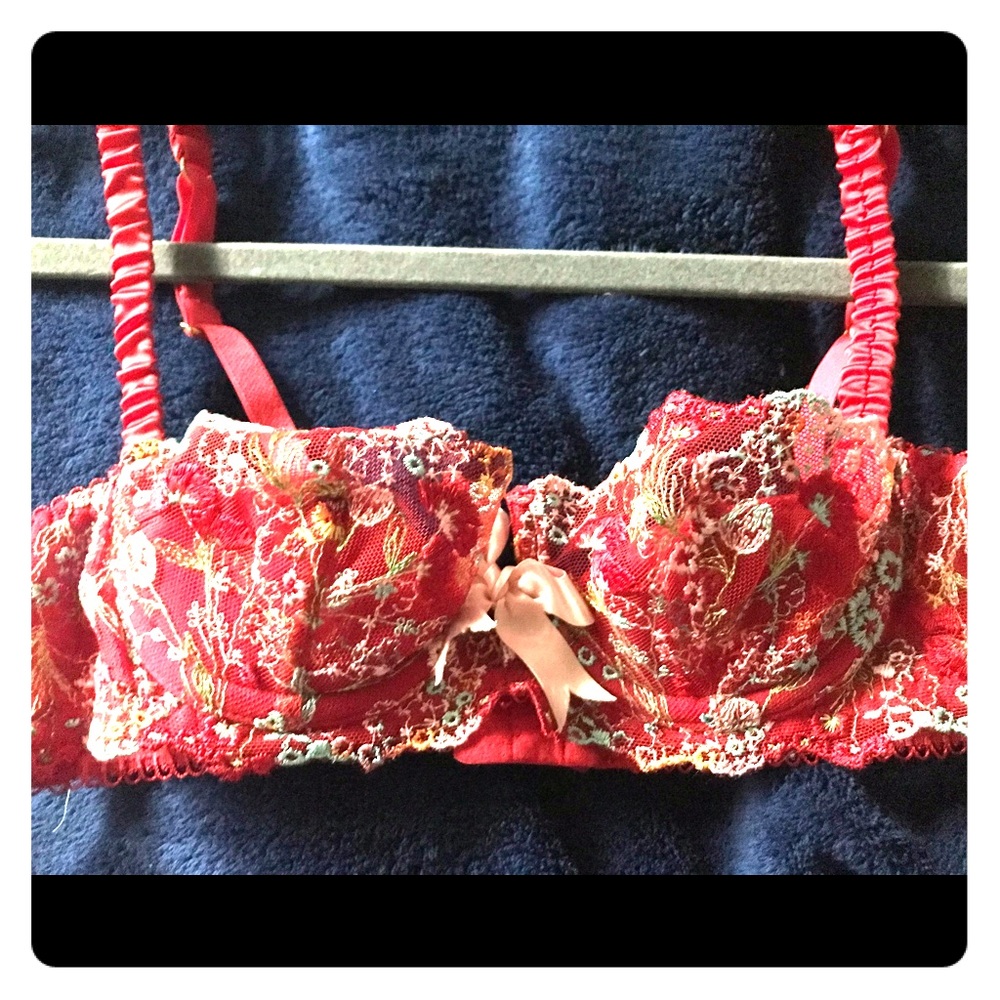 Rare! ✨Agent provocateur ✨